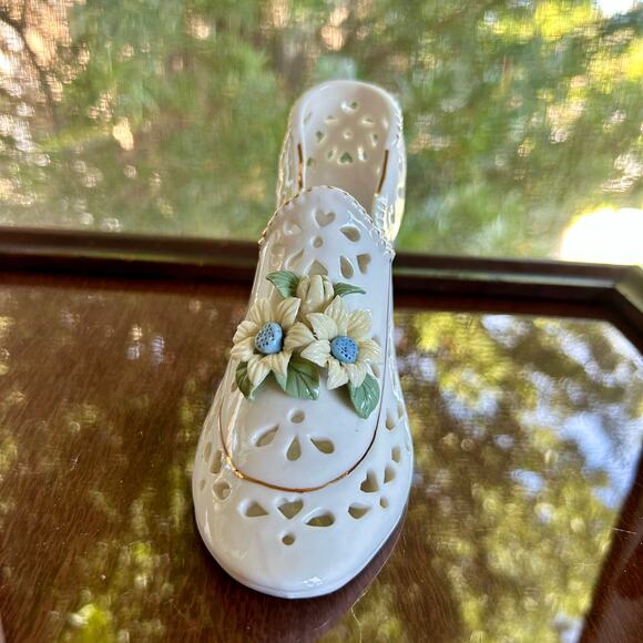 Vintage Porcelain Lattice Shoe with Applied Flowers – 8” Decorative Figurine - Picture 3 of 12